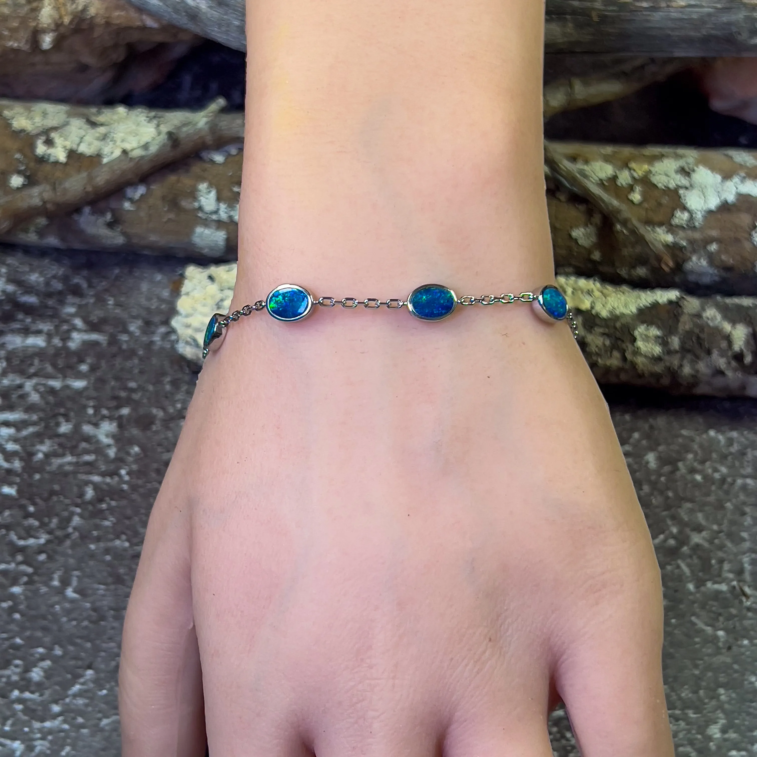 18kt White Gold Blue Green Opal doublet bracelet