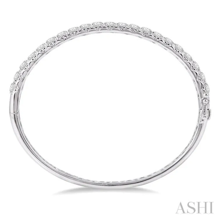 5 ctw Round Cut Diamond Bangle in 14K White Gold