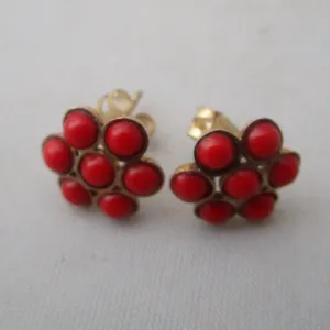 9K Gold And Coral Floral Cluster Stud Earrings Vintage c1980