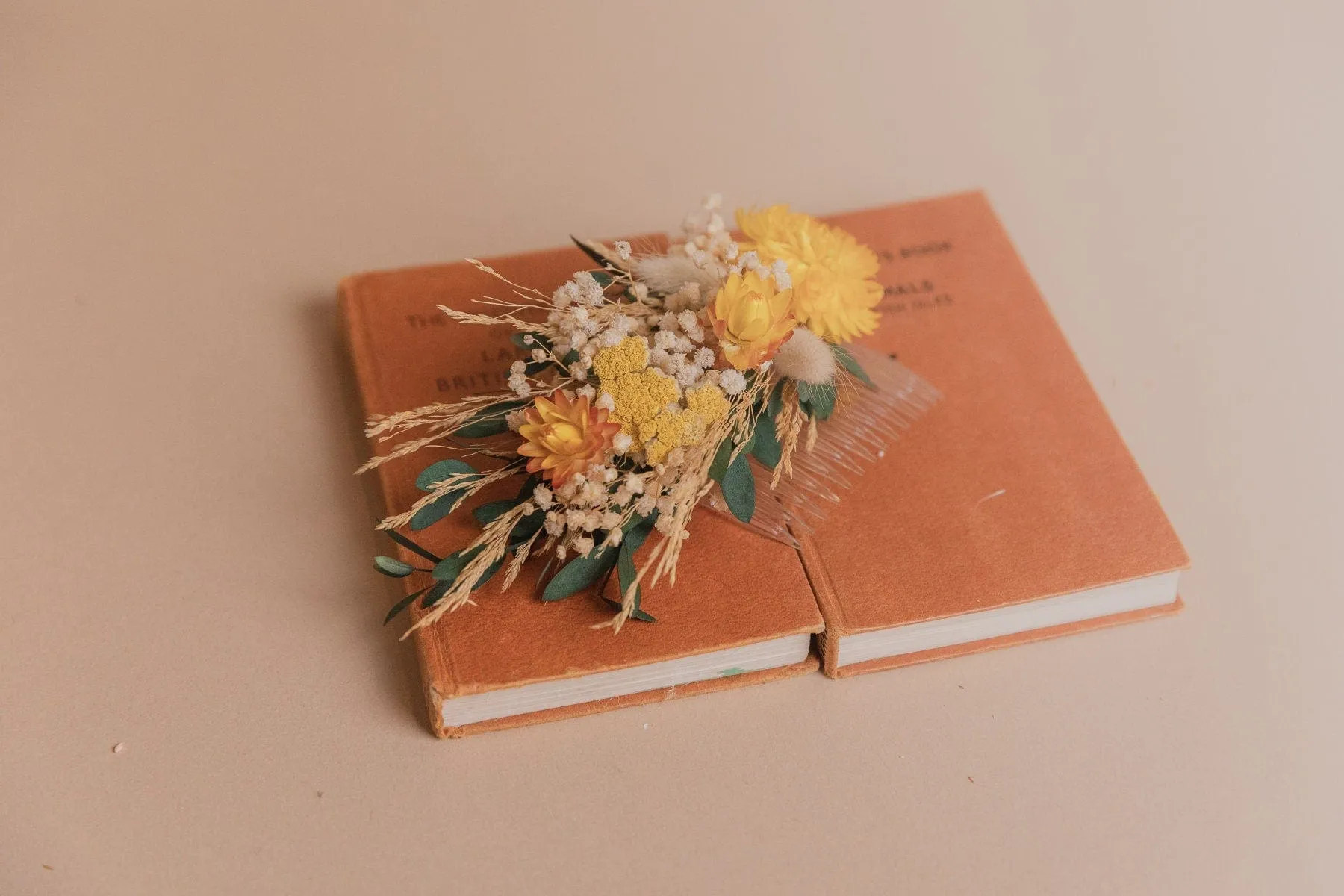 Eucalyptus & Yellow Straw Flowers Hair Comb / Bridal Boho Wedding Comb