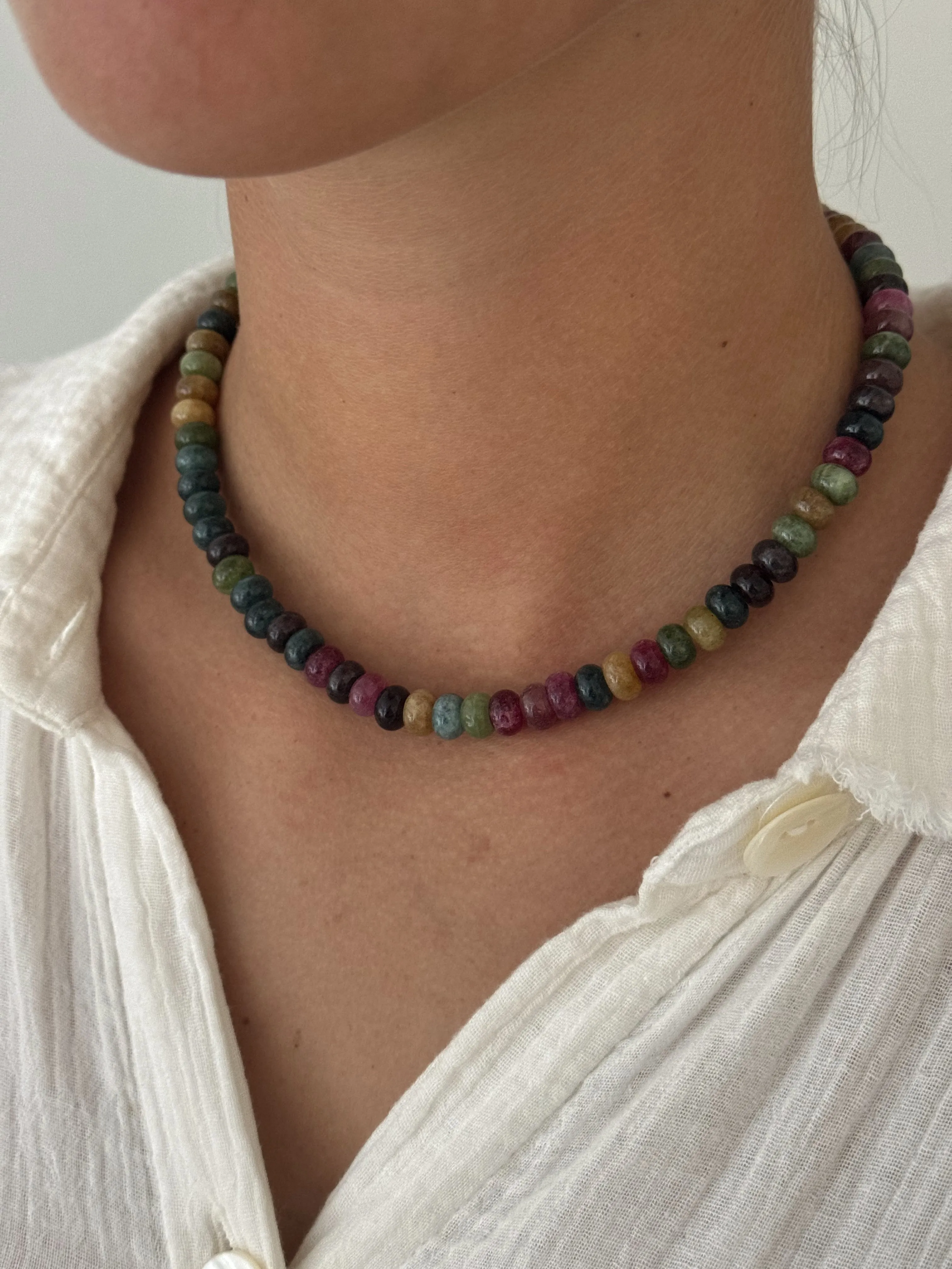 GEMSTONE NECKLACE