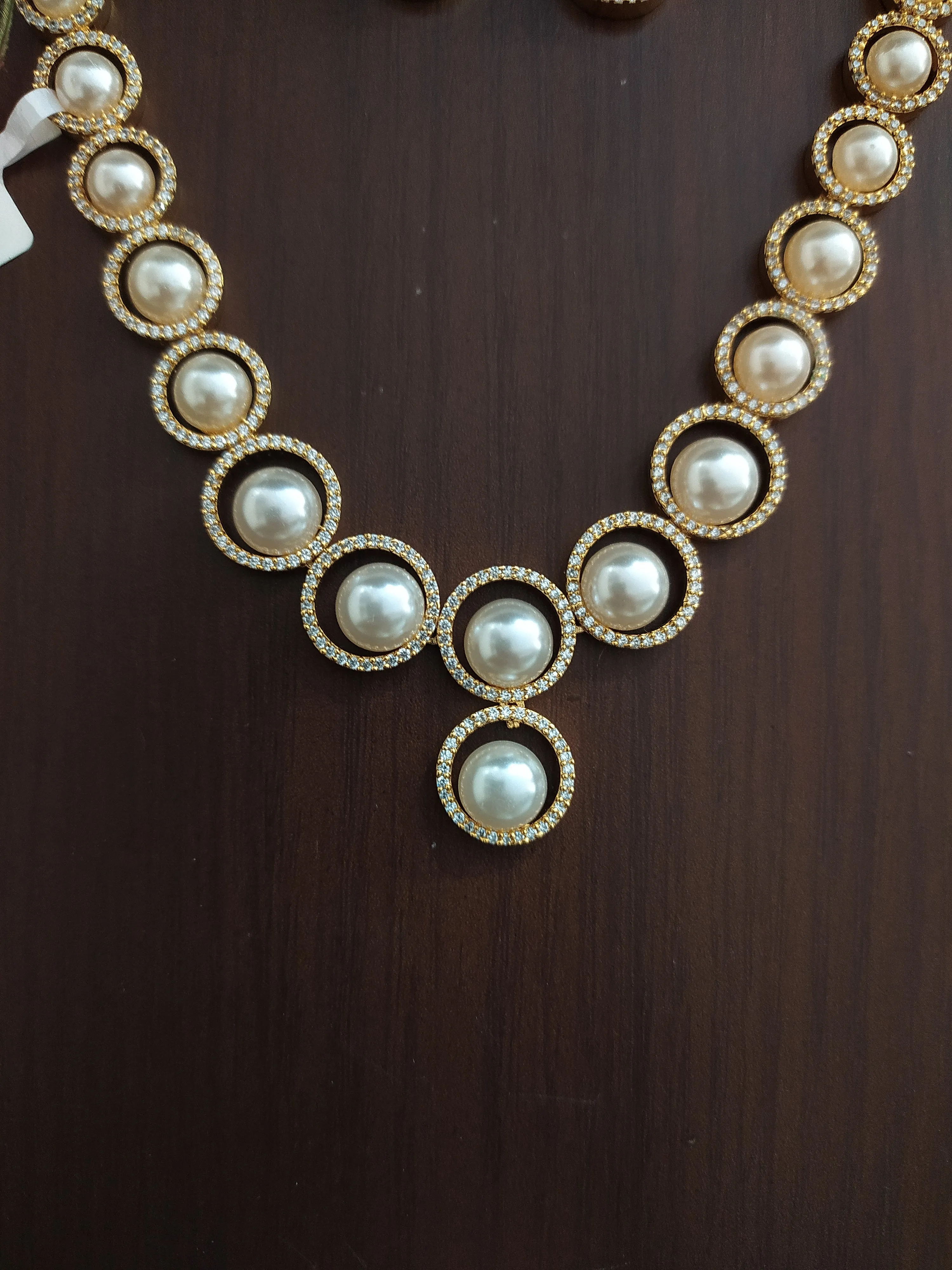 Gold Plated Zircon Necklace With Matching jewelry