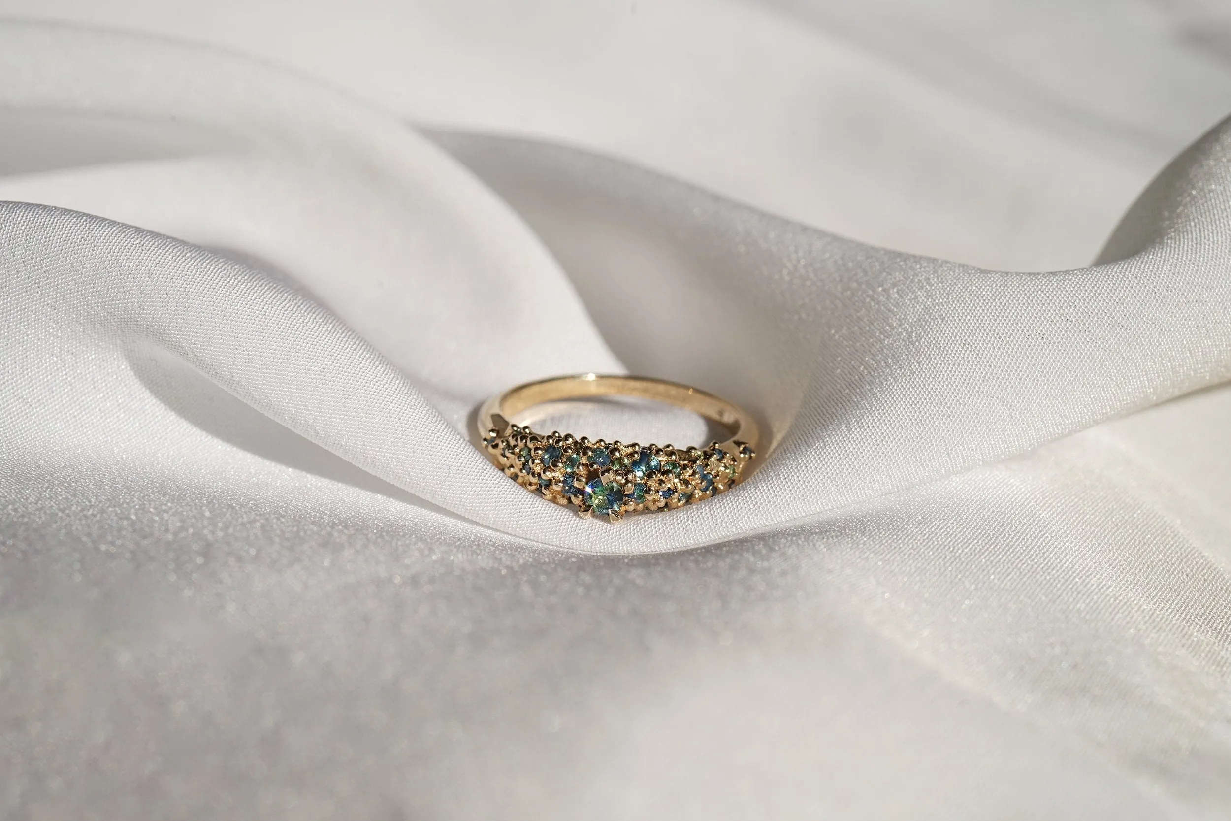 Lab Grown Brilliant Diamond Moss Signet Ring