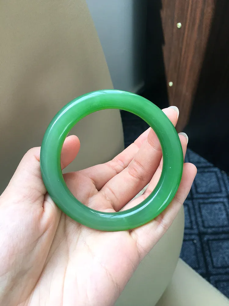 Natural Jade Bangle Nephrite Bangle Internal Diameter 54.8mm NBE034