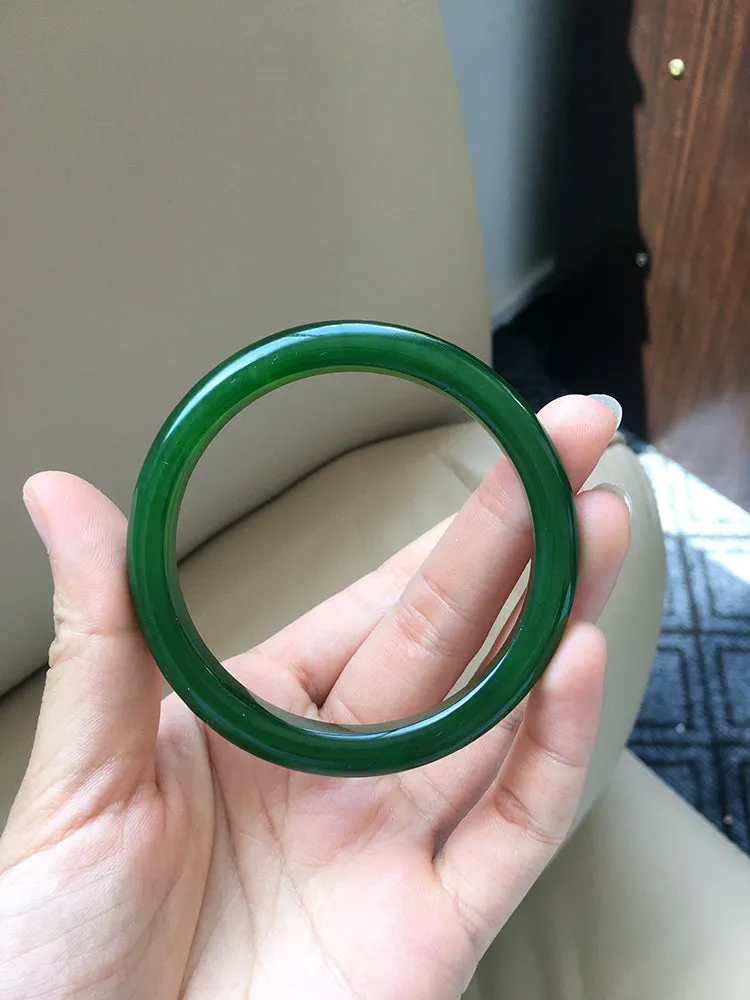 Natural Jade Bangle Nephrite Bangle Internal Diameter 57.2mm NBE006