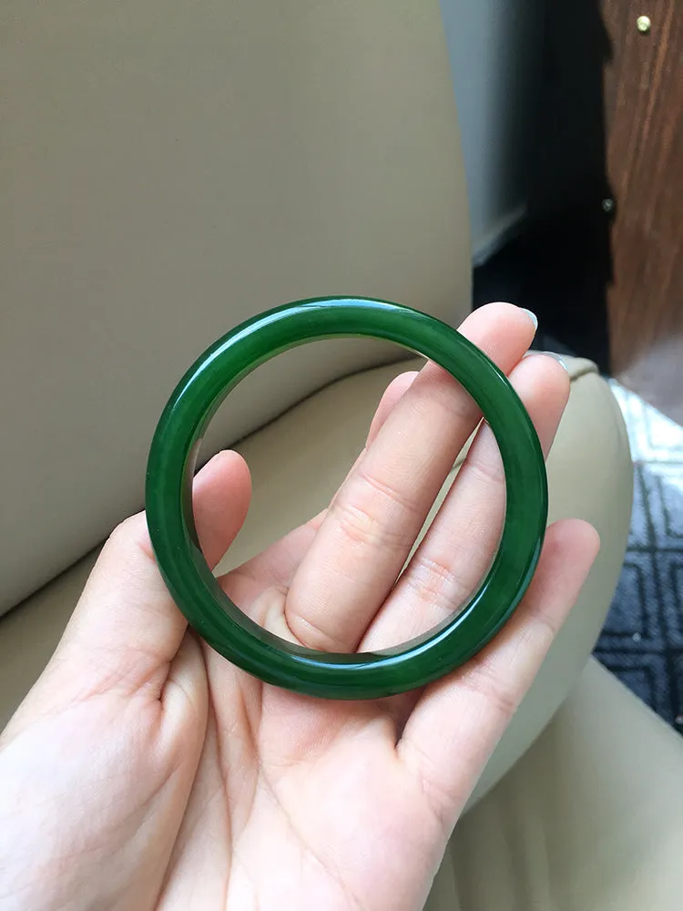 Natural Jade Bangle Nephrite Bangle Internal Diameter 57.2mm NBE006