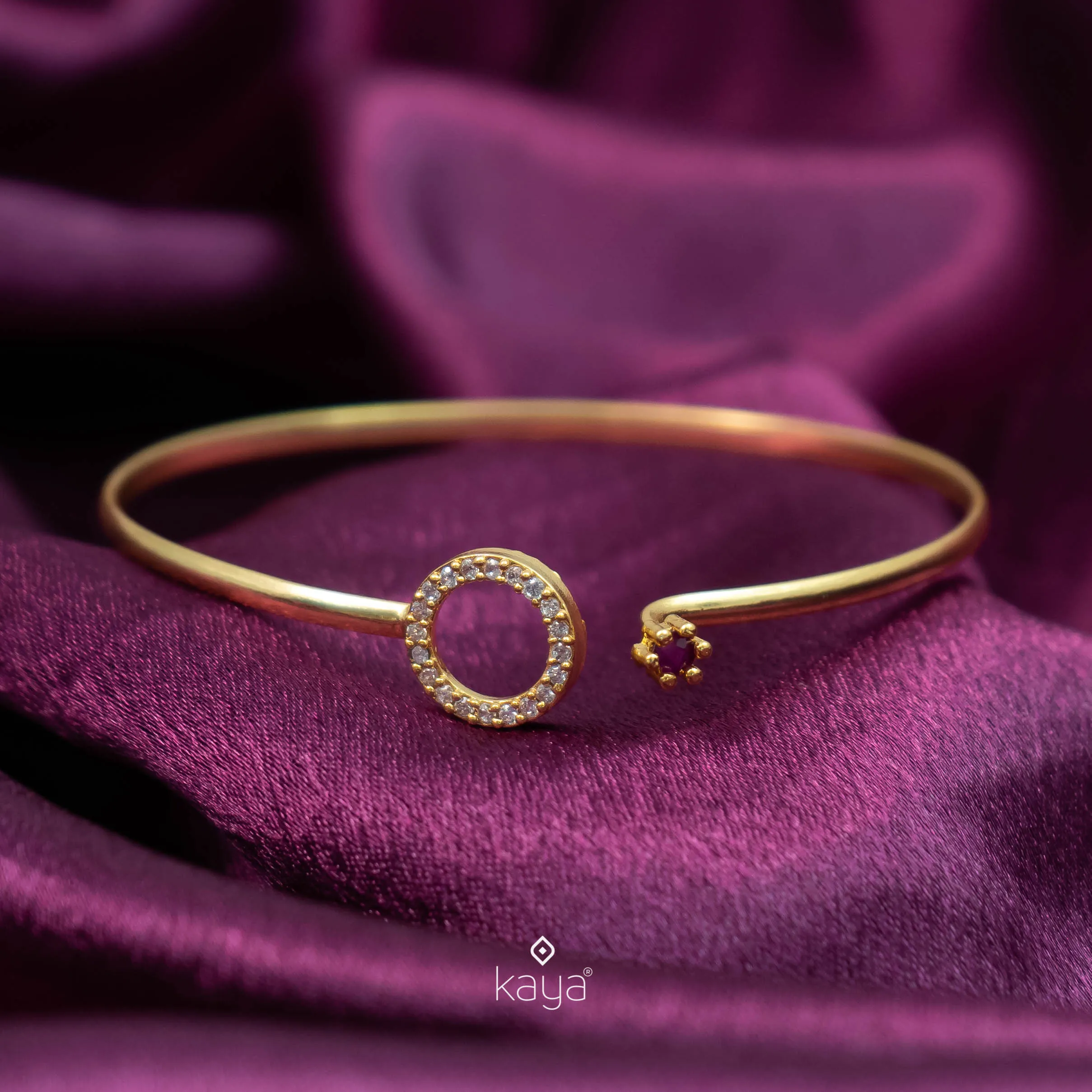 PP101208 - Gold Plated Openable Bangle