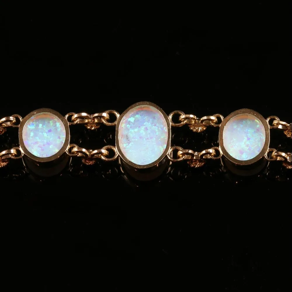 Stunning 23.5Ct Opal 9Ct Yellow Gold Bracelet